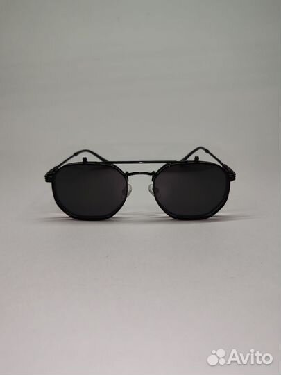 Очки солнцезащитные