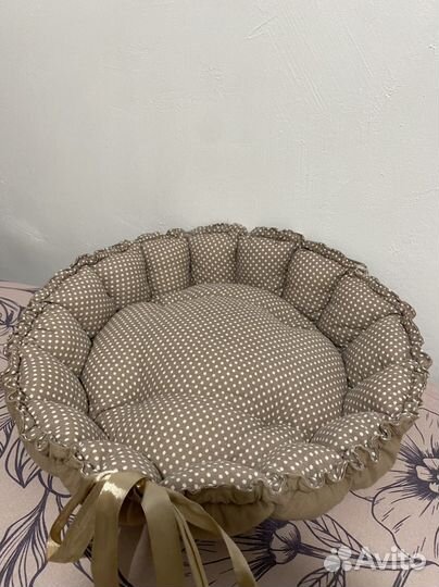 Лежанка для собак и кошек