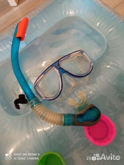 Надувной матрас для плавания