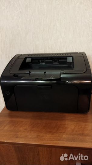 Принтер HP WiFi P1102W