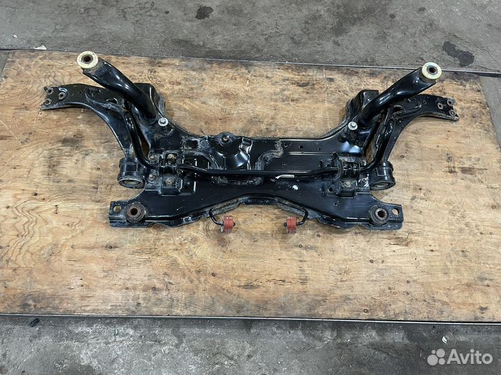 Подрамник передний в сборе Focus 2 рестайлинг 1.8