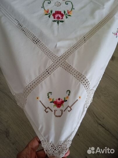 Скатерти разные, вышивка, ришелье