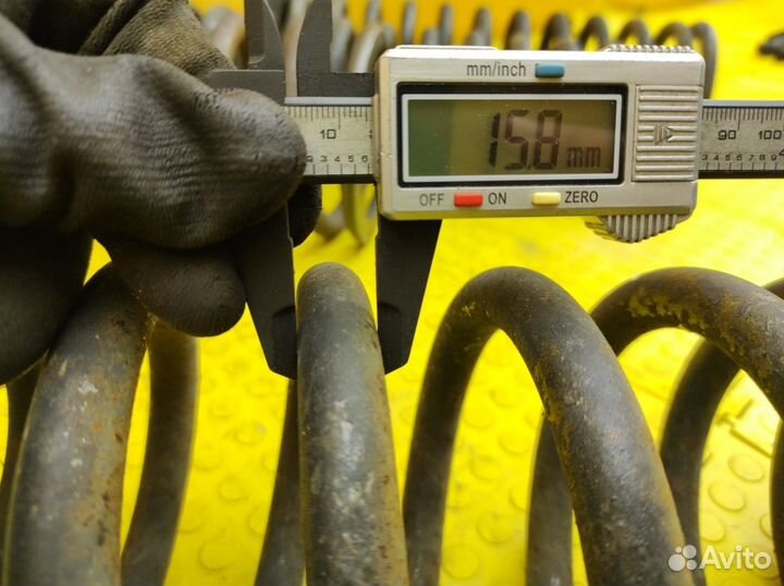 Пружины комплект Mercedes-Benz C107 M117.982 4.5