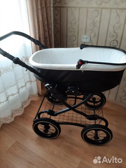 Коляска Tutis Zippy Classic 2 в 1