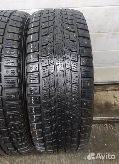Dunlop SP Winter Ice 01 235/65 R17 99W