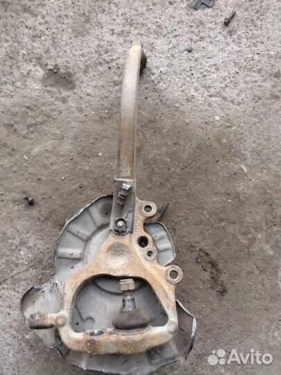 Кулак поворотный Mercedes CL W215