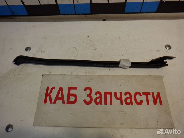 Уплотнитель двери передней правой LADA X-RayX 1.6л