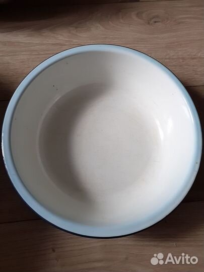 Тазы эмалированные