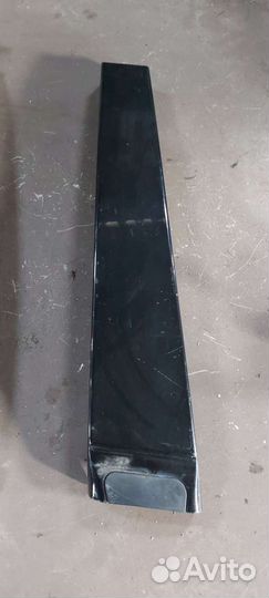 Накладка на стойку Volkswagen Touareg