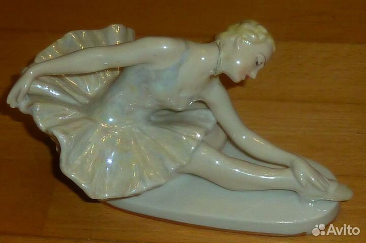 Балерина Лзфи Склейка головы и трещинка на руке