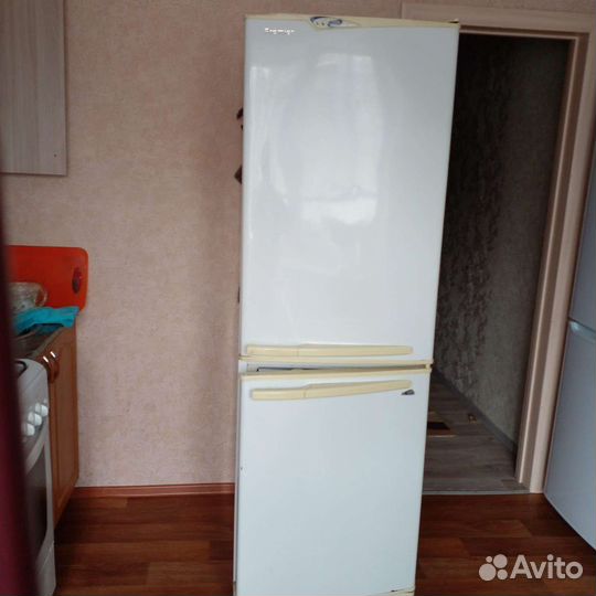 Холодильник бу