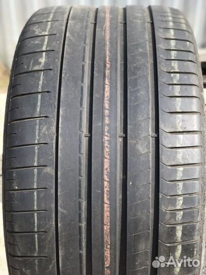 Pirelli P Zero PZ4 315/30 R21