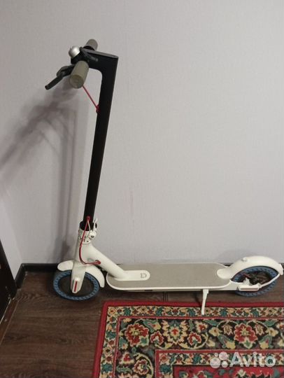 Электросамокат xiaomi m365 pro
