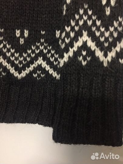 Свитер женский