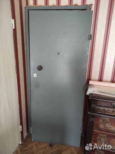 Дверь входная железная бу