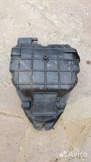 Корпус воздушного фильтра хонда вфр honda VFR 400R