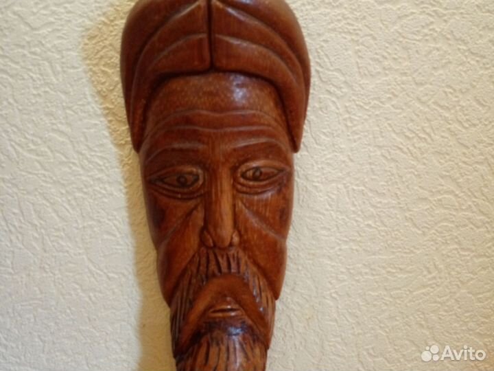 Маска деревянная