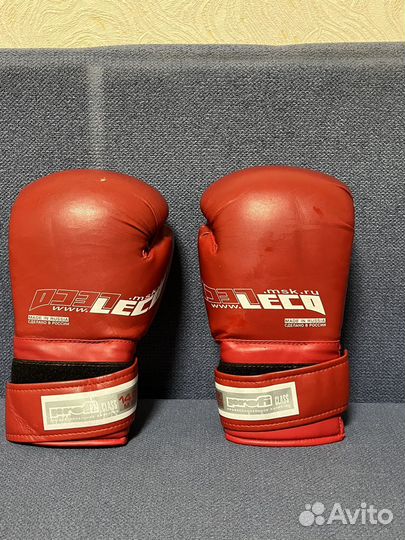 Боксерские перчатки