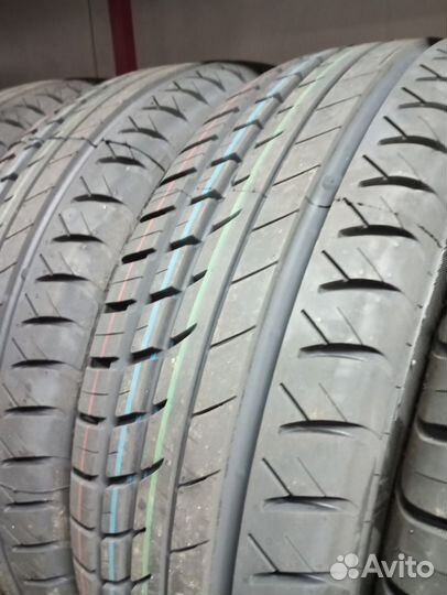 Viatti Strada Asimmetrico V-130 195/65 R15