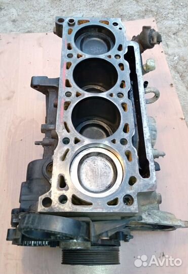 Блок головки цилиндров Renault Laguna 1 f3r 2.0