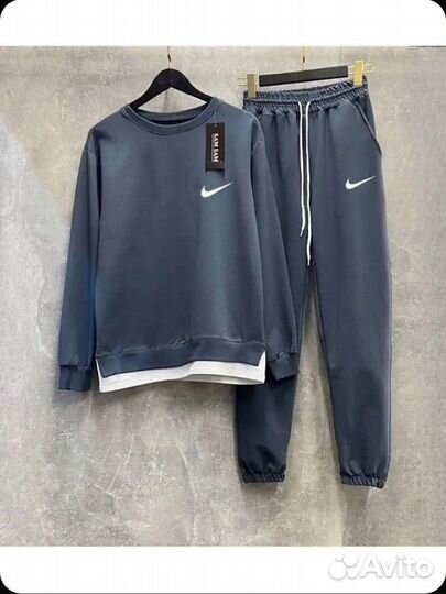 Спортивный костюм Nike