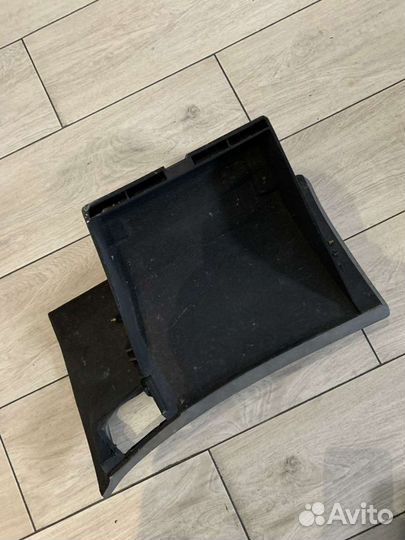 Бардачек бмв 7 е38