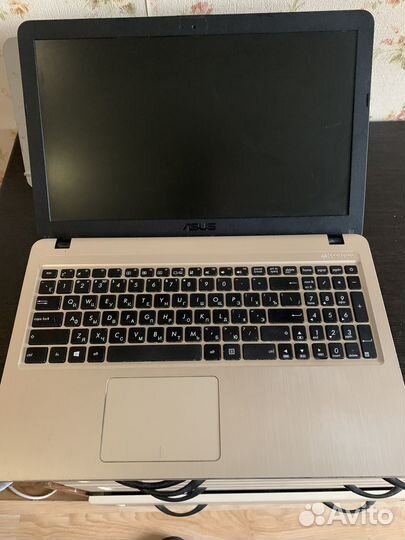Ноутбук asus