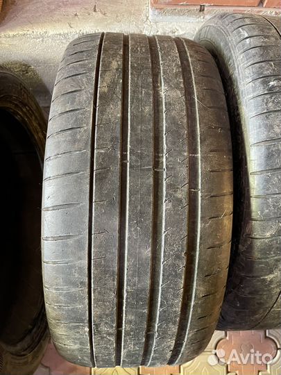 Michelin Pilot Sport 4 S 255/40 R20 и 285/35 R20