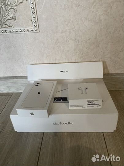 Коробки apple
