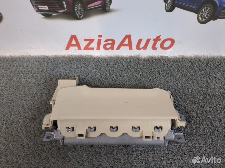 Подушка безопасности в колени Toyota Camry V70