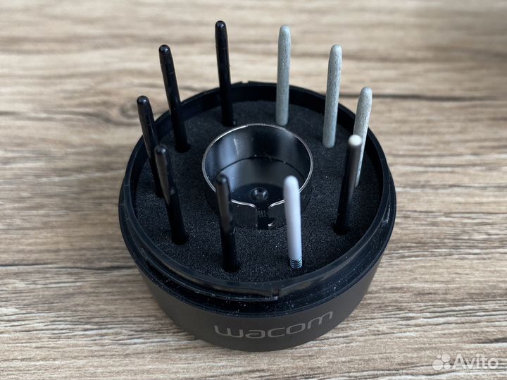 Графический планшет Wacom Intuos Pro S (PTH-451)