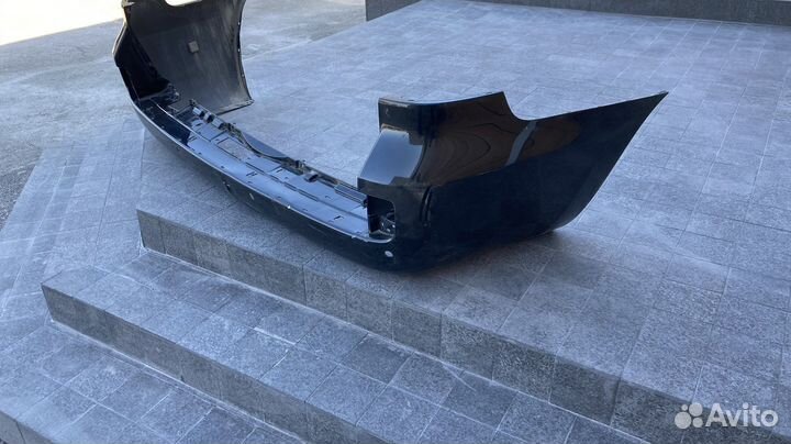 Бампер задний Toyota Land Cruiser 200