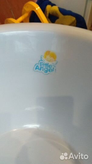 Ванночка, подставка, сиденье-стульчик, круг на шею