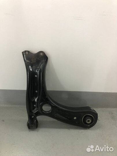 Рычаг передний правый Volkswagen Polo