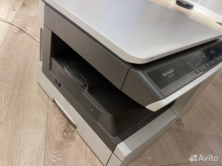 Копировальный аппарат Sharp