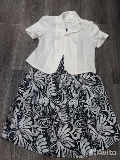 Женский костюм