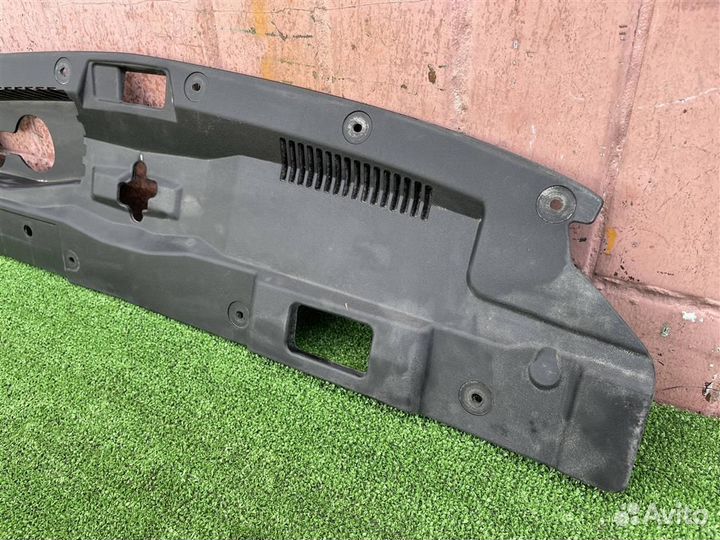 Кожух замка капота Mitsubishi Outlander (GF) II