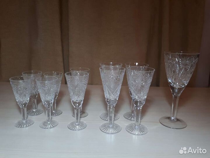 Хрусталь (конфетница, ваза, бокалы, фужеры)