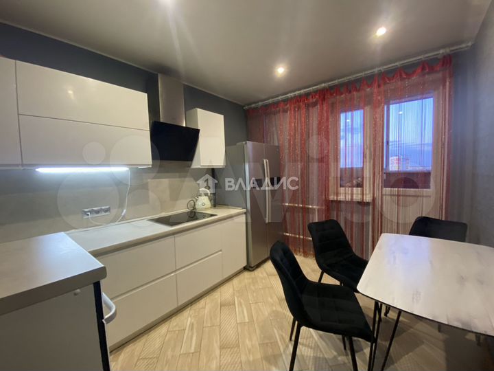 2-к. квартира, 63,3 м², 13/17 эт.