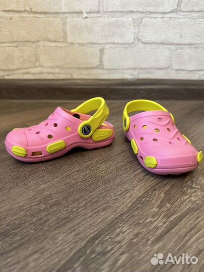 Шлепанцы сабо новые для девочек Joss Garden Shoes