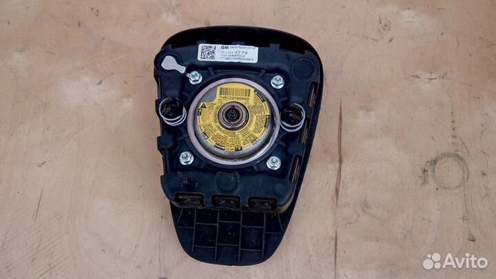 Подушка безопасности в руль Опель Astra J Zafira C