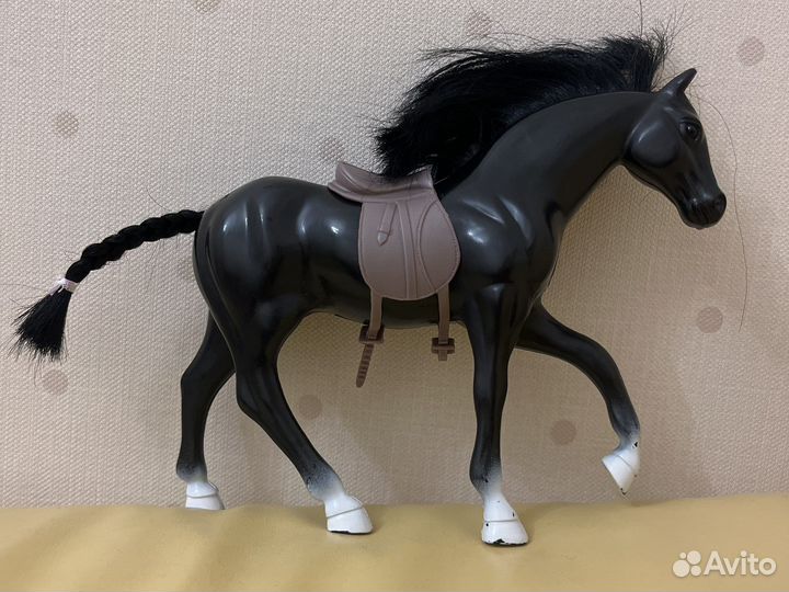 Лошадь английской фирмы Lori
