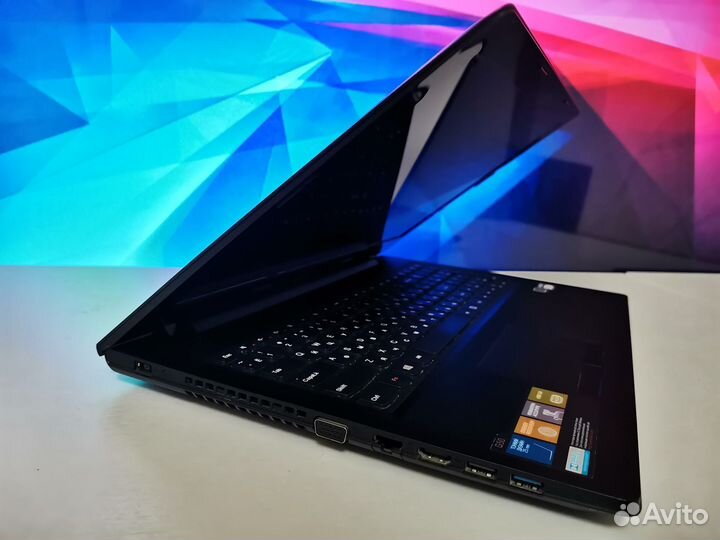 Как новый 8 гиговый Lenovo на SSD 256