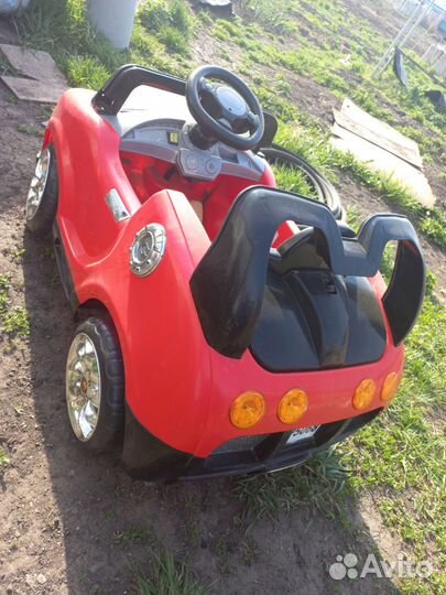 Детский электромобиль