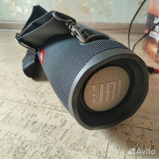 Колонка jbl