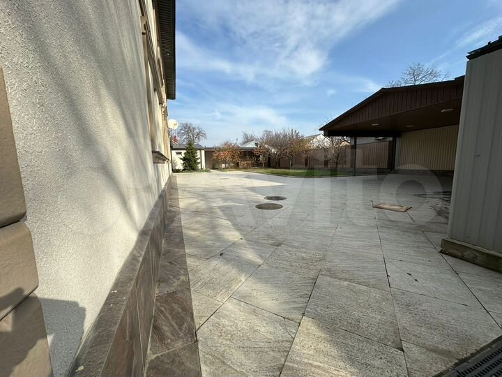 Дом 255,4 м² на участке 9 сот.