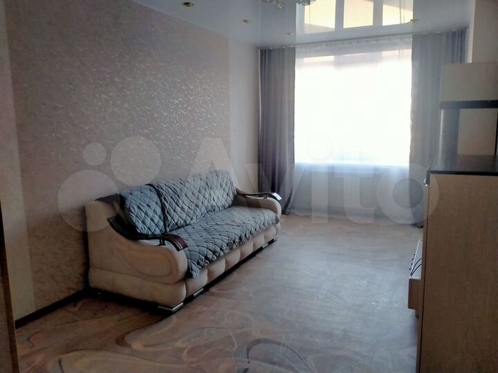 2-к. квартира, 58 м², 1/9 эт.