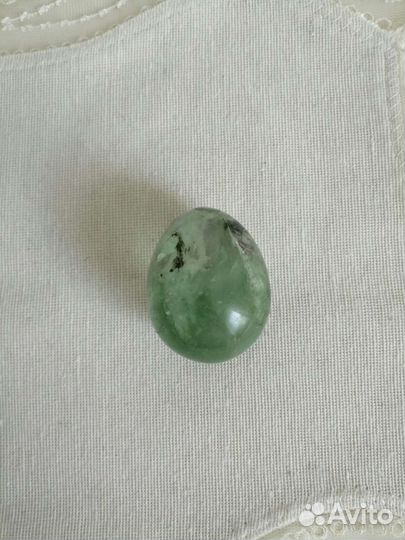 Яйцо из флюорита, натурального камня