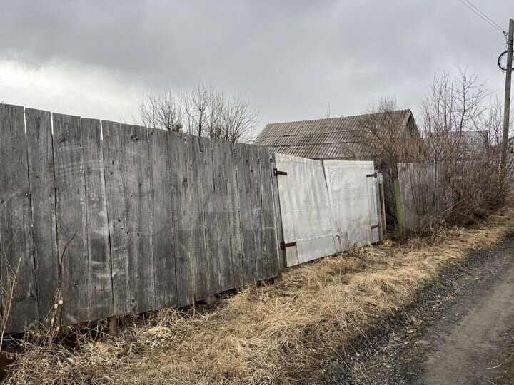 Дача 15 м² на участке 8 сот.