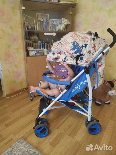 Прогулочная коляска трость